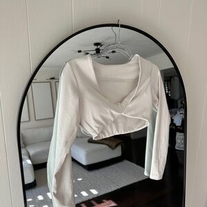 Fabletics Cream Long Sleeve Crop Top